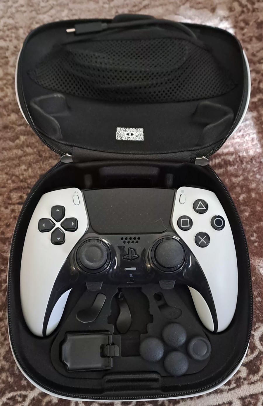 SONY PLAYSTATION 5 SLIM CONSOLE BUNDLE WITH DUAL SENSE EDGE CONTROLLER. - Image 2