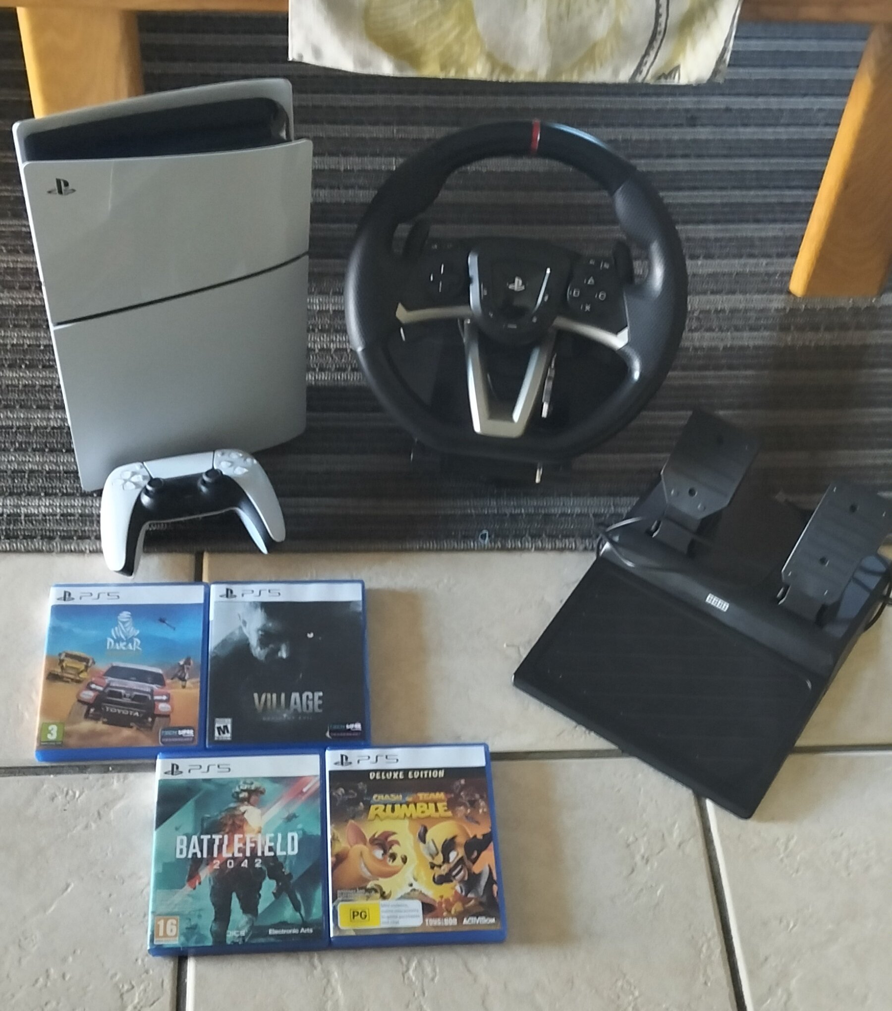 SONY PLAYSTATION 5 SLIM CONSOLE DISK VERSION COMBO.