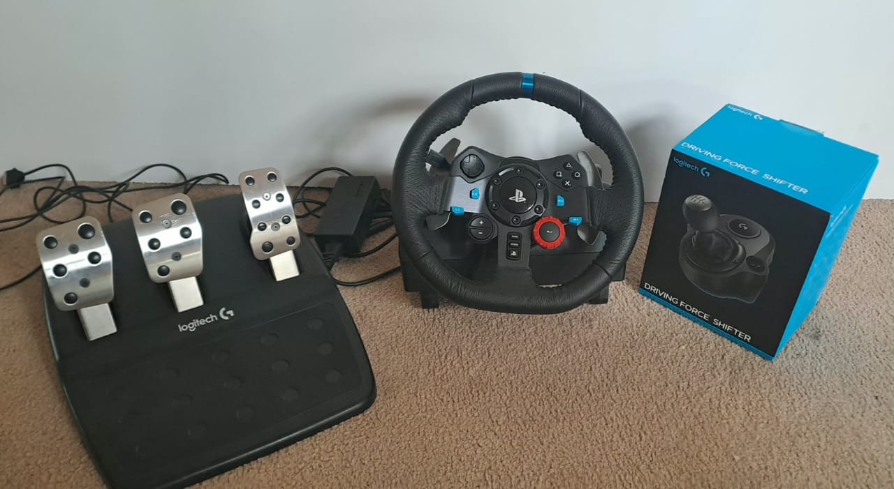 LOGITECH G29 RACING SET FOR PS4, PS5 & PC