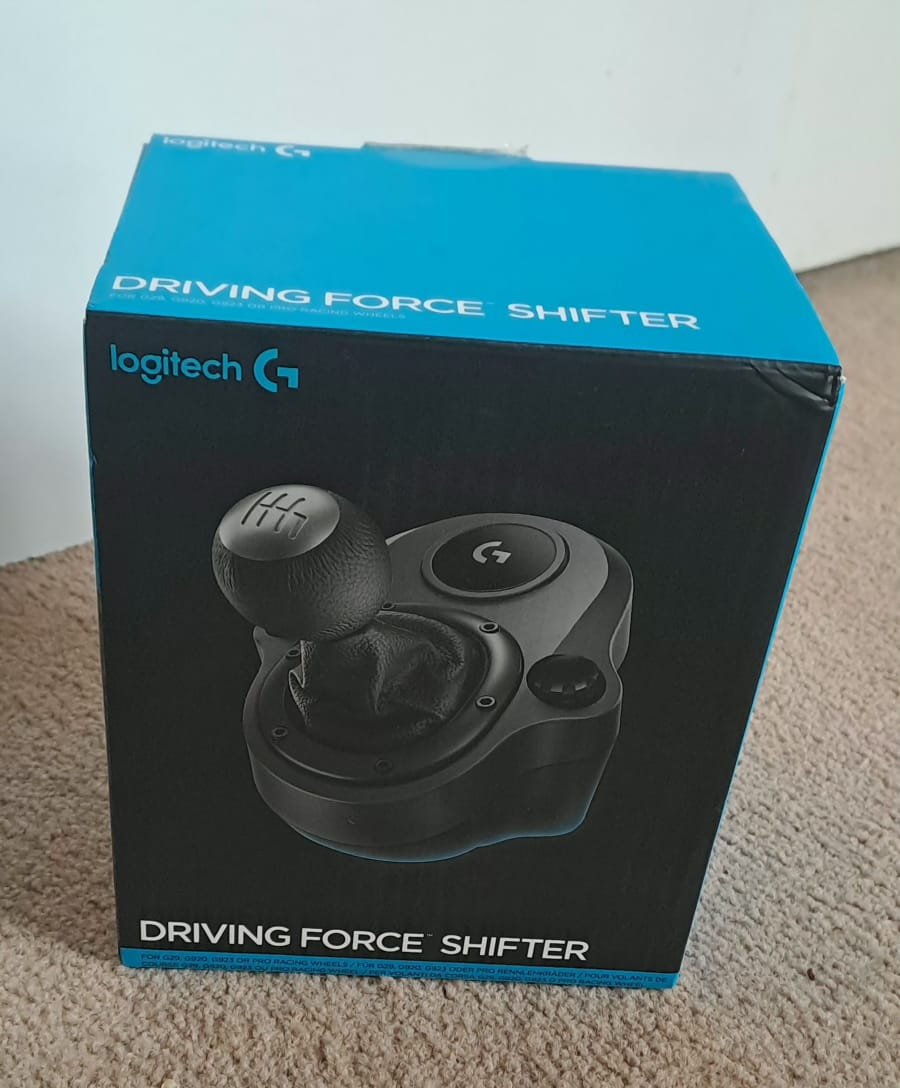 LOGITECH G29 RACING SET FOR PS4, PS5 & PC - Image 4